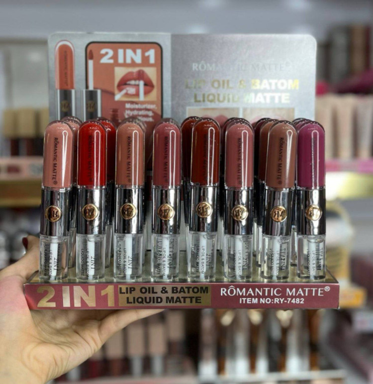 لیپ گلاس دوسر طرح کیکو برند romantic matte